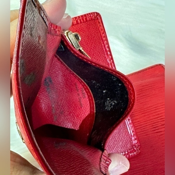 LOUIS VUITTON epi compact wallet and key holder in red bundle - Picture 12 of 17